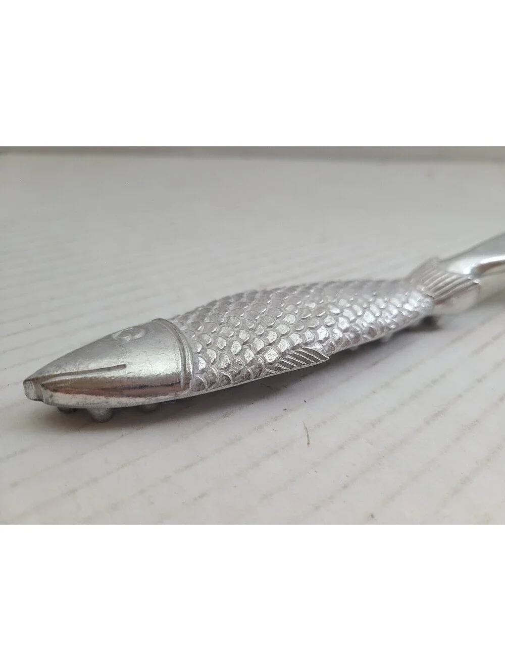 Aluminum Vintage Fish Scaler w/ Fish Design 8.5